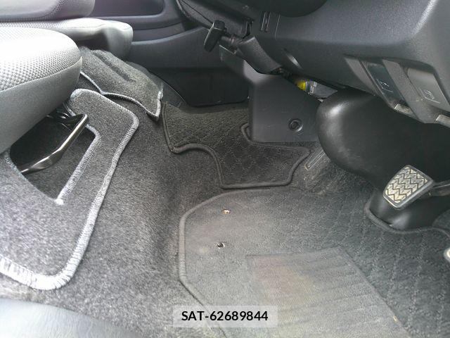 Toyota HIACE VAN 2020-10 7979397-12