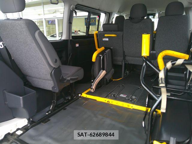 Toyota HIACE VAN 2020-10 7979397-19