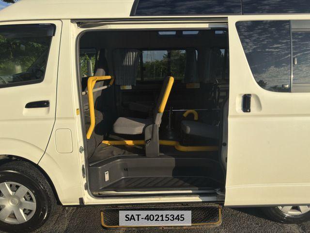 Toyota HIACE VAN 2012-01 7979403-15