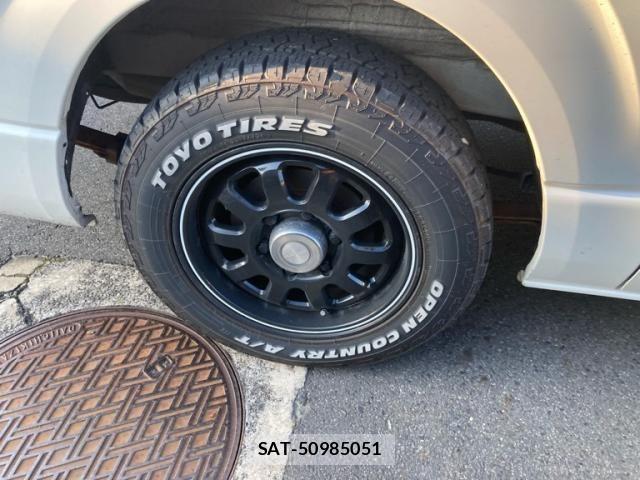 Toyota HIACE VAN 2020-11 7979399-24