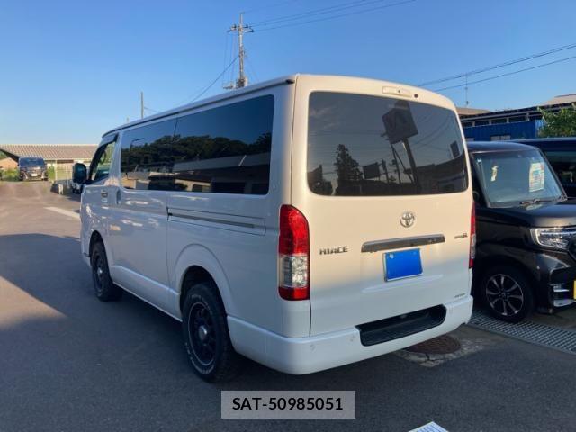 Toyota HIACE VAN 2020-11 7979399-4