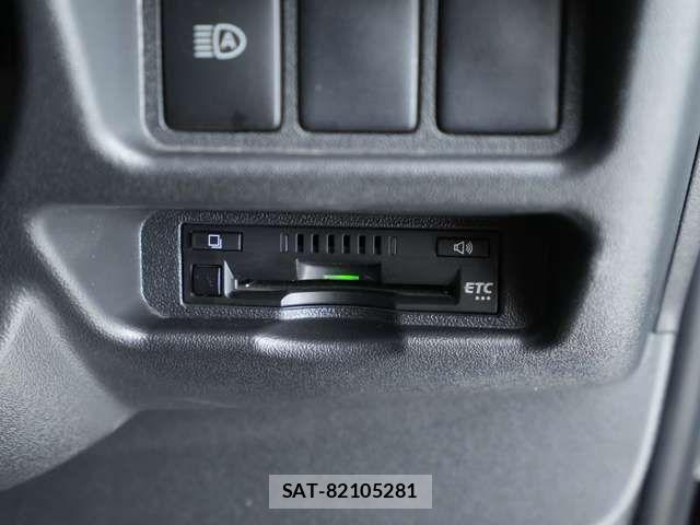 Toyota HIACE VAN 2021-08 7979396-14