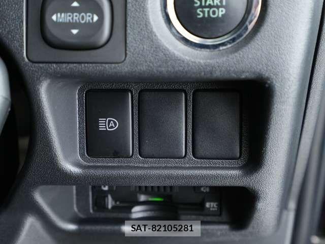Toyota HIACE VAN 2021-08 7979396-19