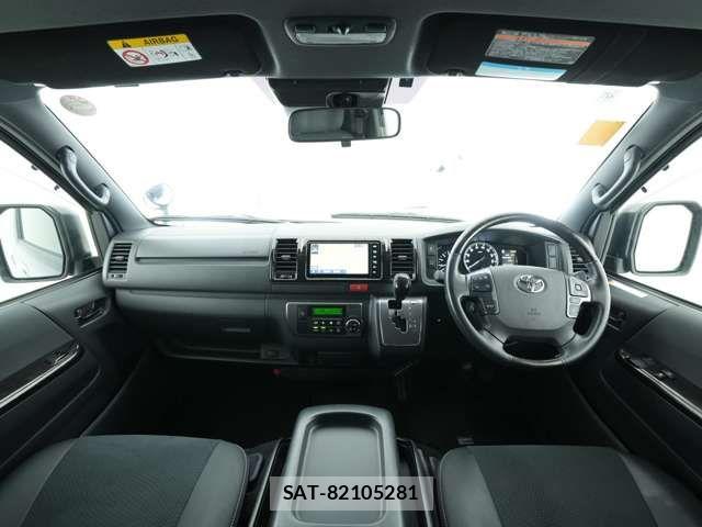 Toyota HIACE VAN 2021-08 7979396-4
