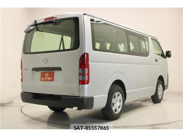 Toyota HIACE VAN 2022-02 8035863-12