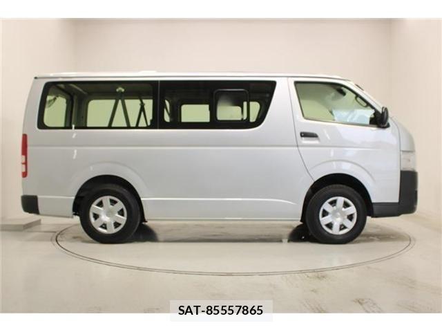 Toyota HIACE VAN 2022-02 8035863-13