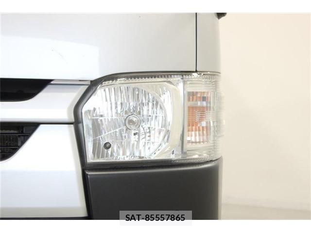 Toyota HIACE VAN 2022-02 8035863-15