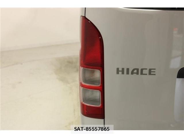 Toyota HIACE VAN 2022-02 8035863-19