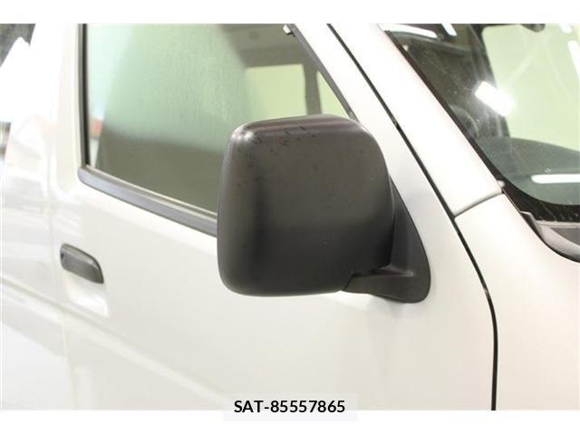 Toyota HIACE VAN 2022-02 8035863-21