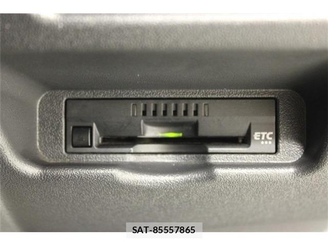 Toyota HIACE VAN 2022-02 8035863-4