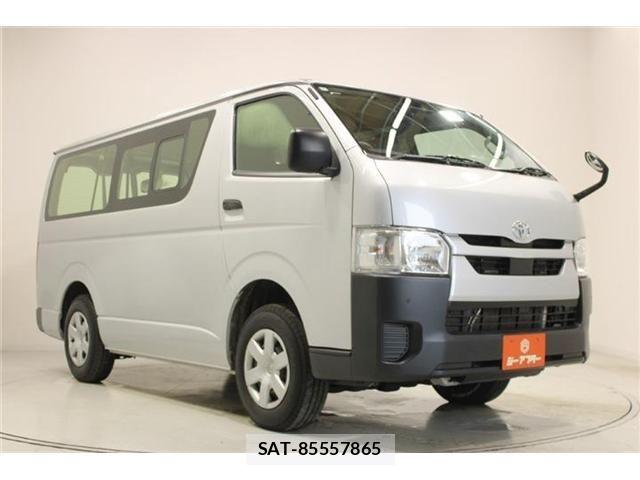 Toyota HIACE VAN 2022-02 8035863-6