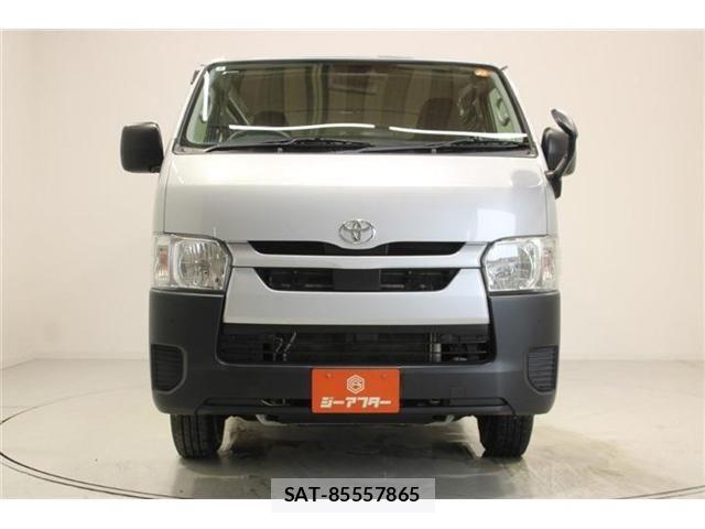 Toyota HIACE VAN 2022-02 8035863-7