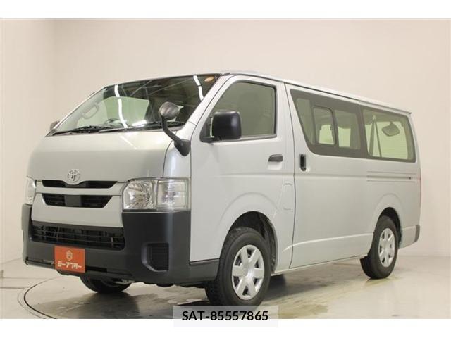 Toyota HIACE VAN 2022-02 8035863-8