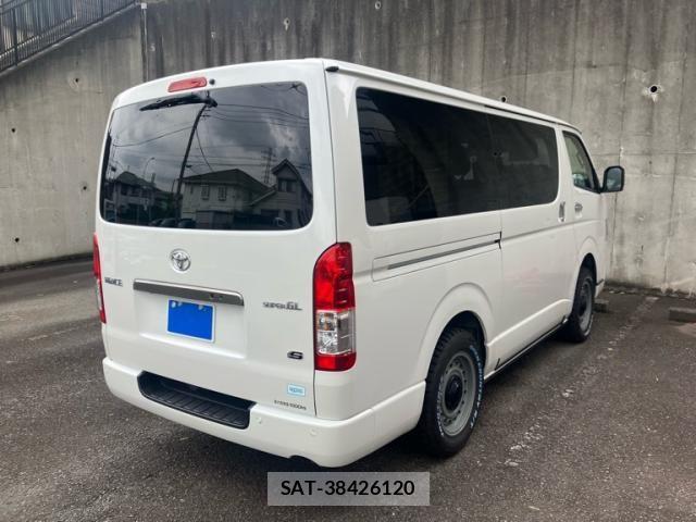 Toyota HIACE VAN 2025-10 8035843-11