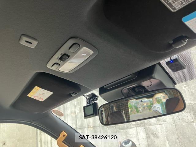 Toyota HIACE VAN 2025-10 8035843-20