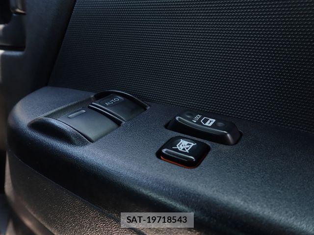 Toyota HIACE VAN 2018-09 8035868-16