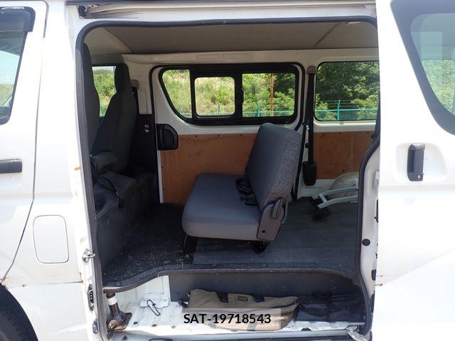 Toyota HIACE VAN 2018-09 8035868-21
