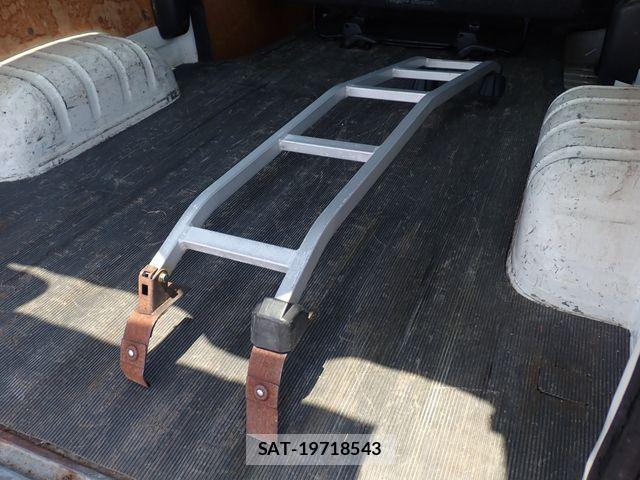Toyota HIACE VAN 2018-09 8035868-23