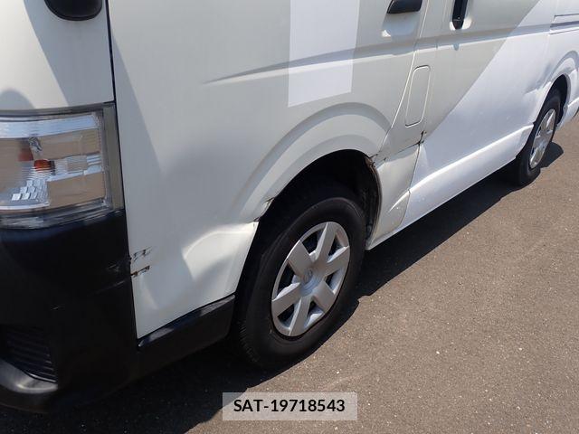 Toyota HIACE VAN 2018-09 8035868-27