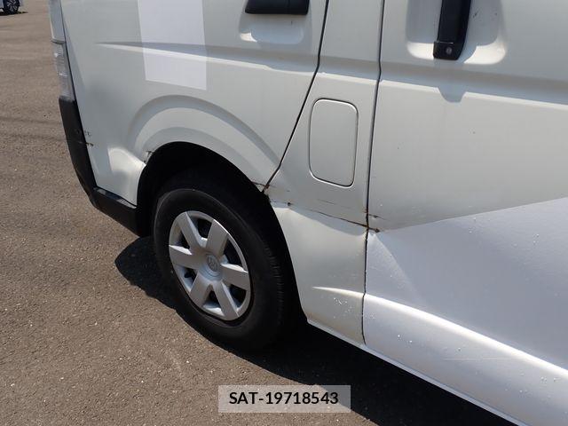 Toyota HIACE VAN 2018-09 8035868-29