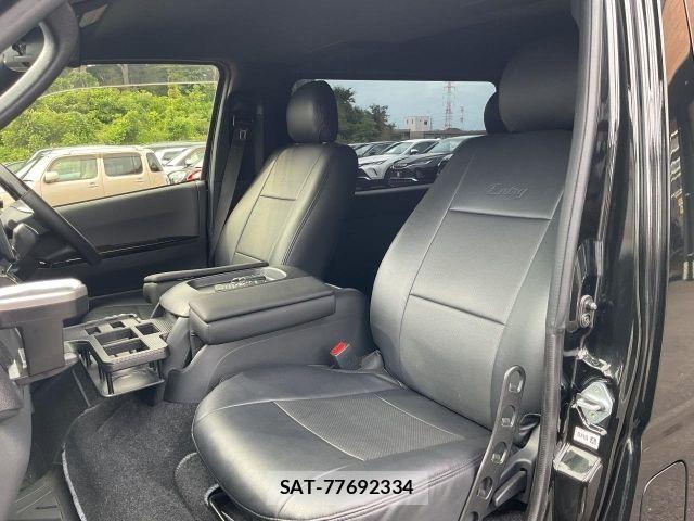 Toyota HIACE VAN 2022-12 8035846-10