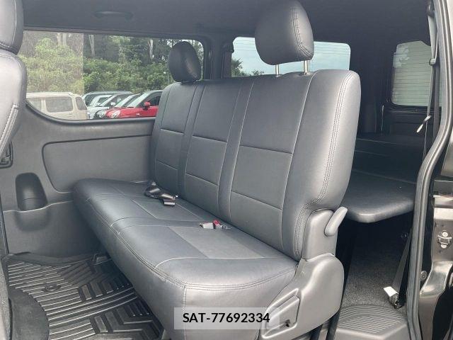 Toyota HIACE VAN 2022-12 8035846-12