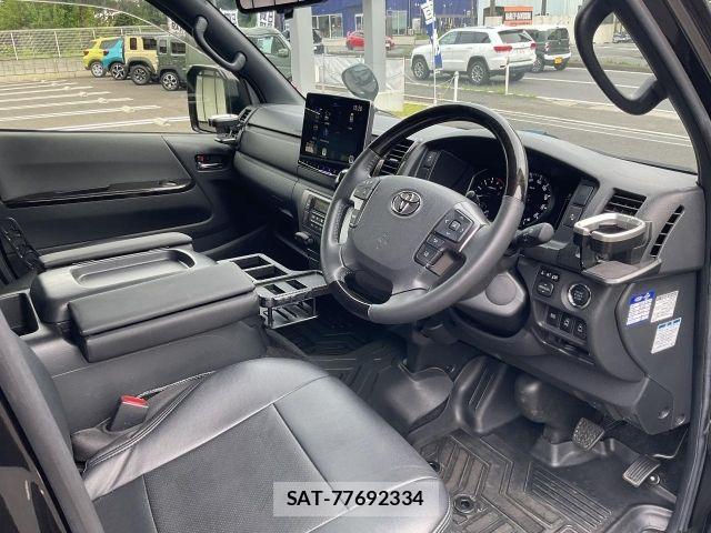 Toyota HIACE VAN 2022-12 8035846-8