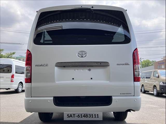 Toyota HIACE VAN 2026-06 8035842-2
