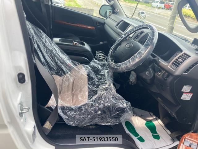 Toyota HIACE VAN 2011-03 8035869-11