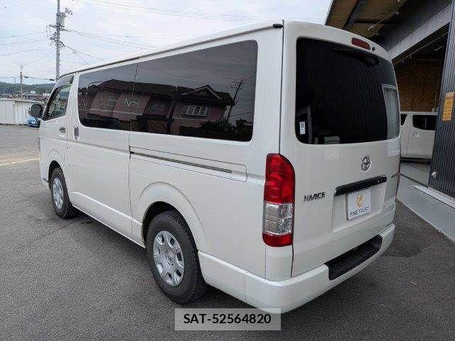 Toyota HIACE VAN 2018-08 8035859-15