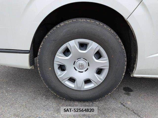 Toyota HIACE VAN 2018-08 8035859-25