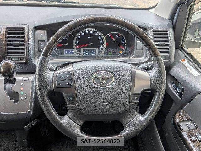 Toyota HIACE VAN 2018-08 8035859-6