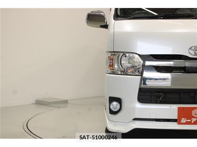 Toyota HIACE VAN 2018-03 8035852-14