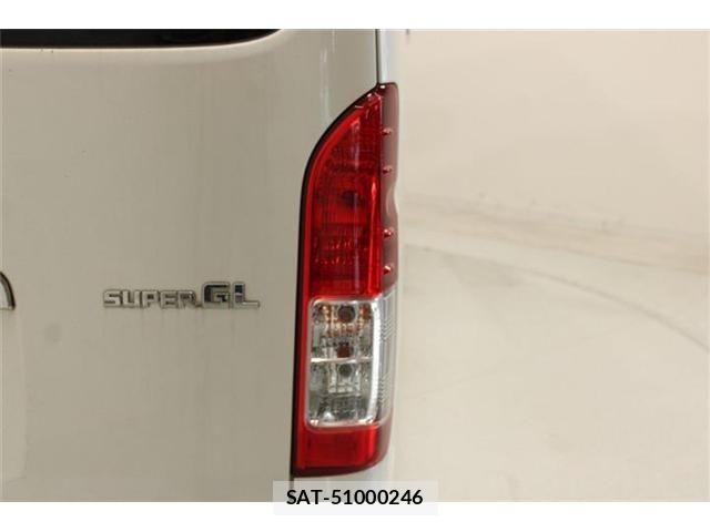 Toyota HIACE VAN 2018-03 8035852-16