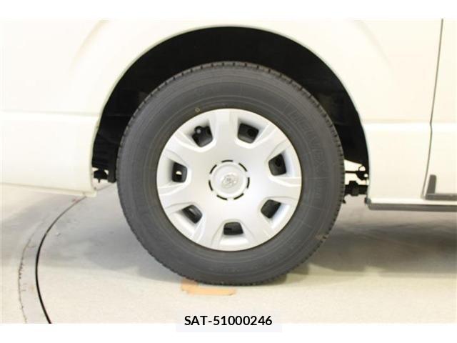Toyota HIACE VAN 2018-03 8035852-21