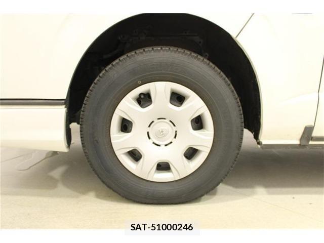 Toyota HIACE VAN 2018-03 8035852-23