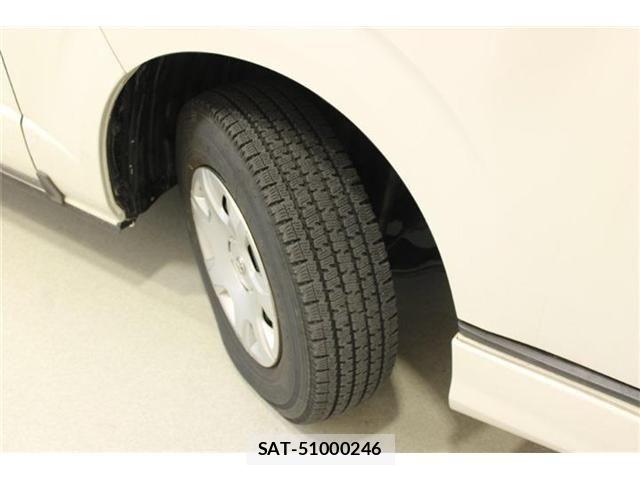 Toyota HIACE VAN 2018-03 8035852-26