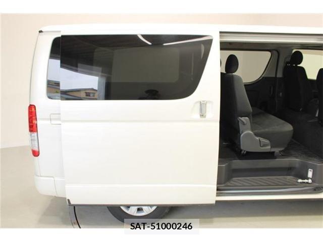 Toyota HIACE VAN 2018-03 8035852-29
