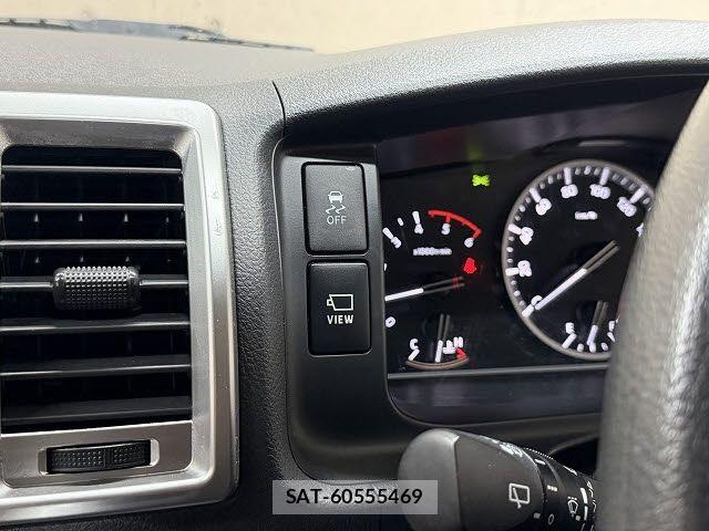 Toyota HIACE VAN 2021-02 8035850-11