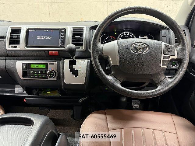 Toyota HIACE VAN 2021-02 8035850-1