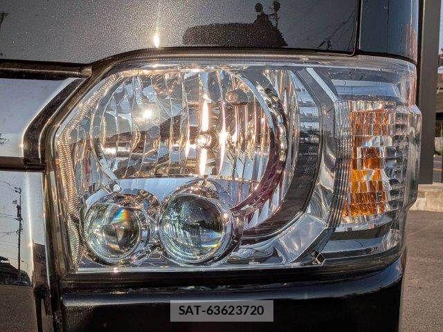 Toyota HIACE VAN 2023-06 8035849-15