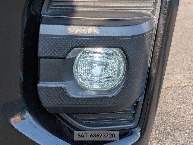Toyota HIACE VAN 2023-06 8035849-16