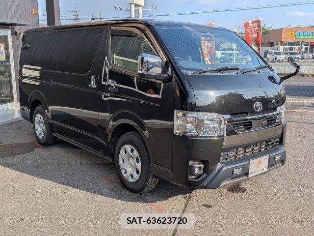 Toyota HIACE VAN 2023-06 8035849-19
