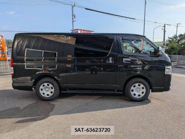 Toyota HIACE VAN 2023-06 8035849-20