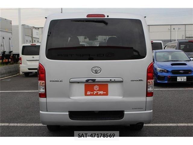 Toyota HIACE VAN 2019-06 8035853-9