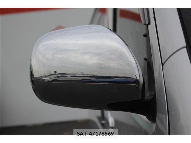 Toyota HIACE VAN 2019-06 8035853-16