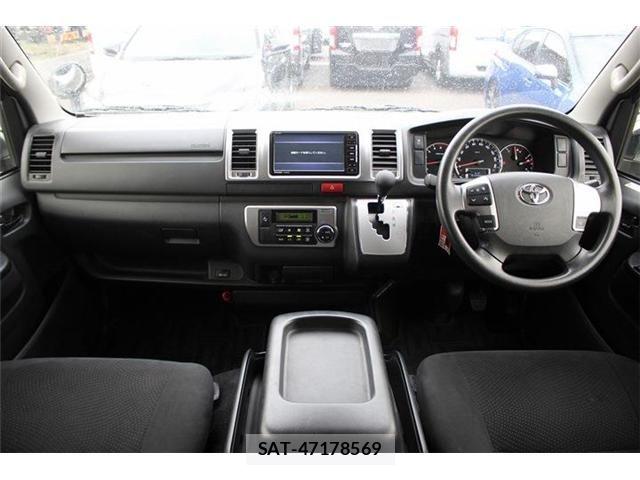 Toyota HIACE VAN 2019-06 8035853-21