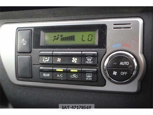 Toyota HIACE VAN 2019-06 8035853-3