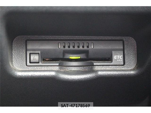 Toyota HIACE VAN 2019-06 8035853-4