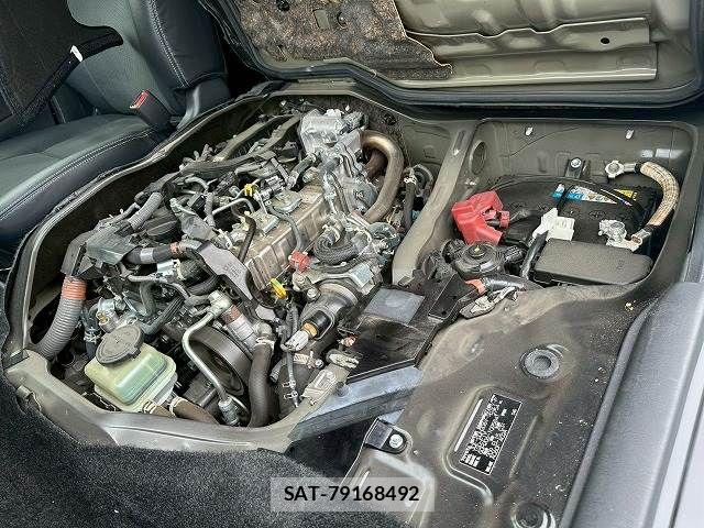 Toyota HIACE VAN 2023-10 8035848-17
